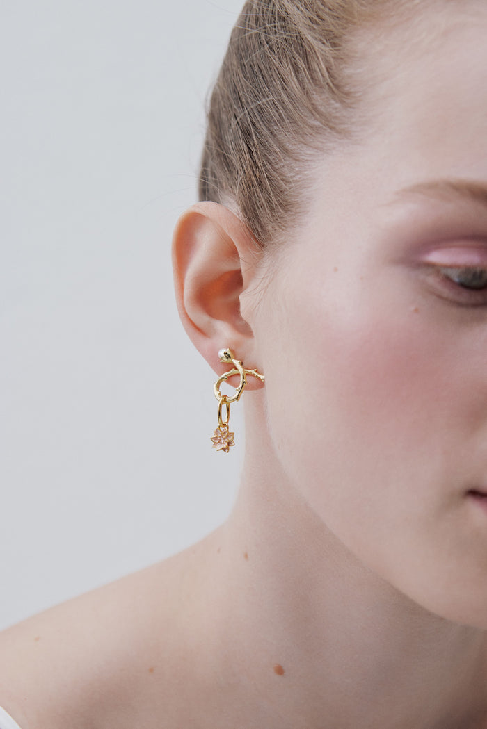 Les Néréides Lotus Pendant - Purity And Spirituality - Multicolor