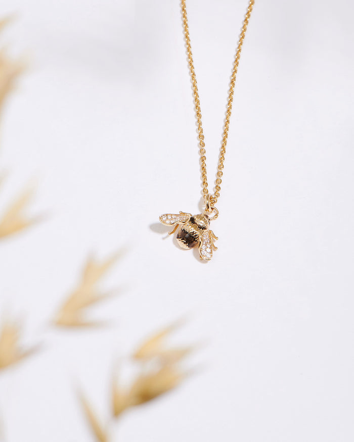 Les Néréides Nectar Of The Sun Bumblebee Pendant Necklace - Gold