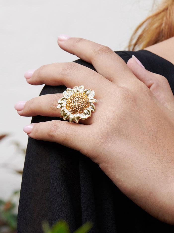 Les Néréides Nectar Of The Sun Sunflower Cocktail Ring - 5.5 (50 Mm) / Gold