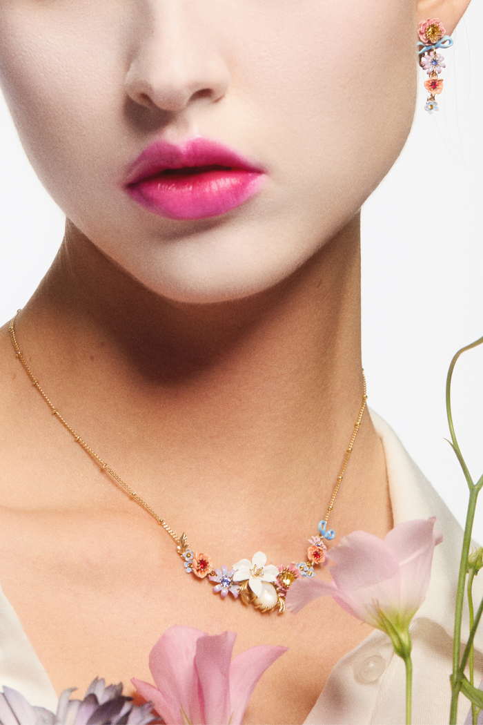Les Néréides Pink And Blue Flowers Lily And Mother Of Pearl Round Stone Statement Necklace - Multicolor