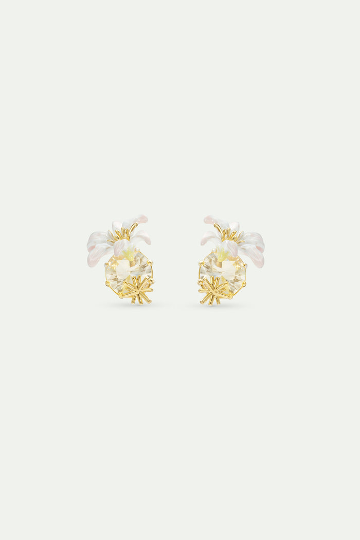 les néréides Round Faceted Stone Earrings and White Lily Post Earrings - White