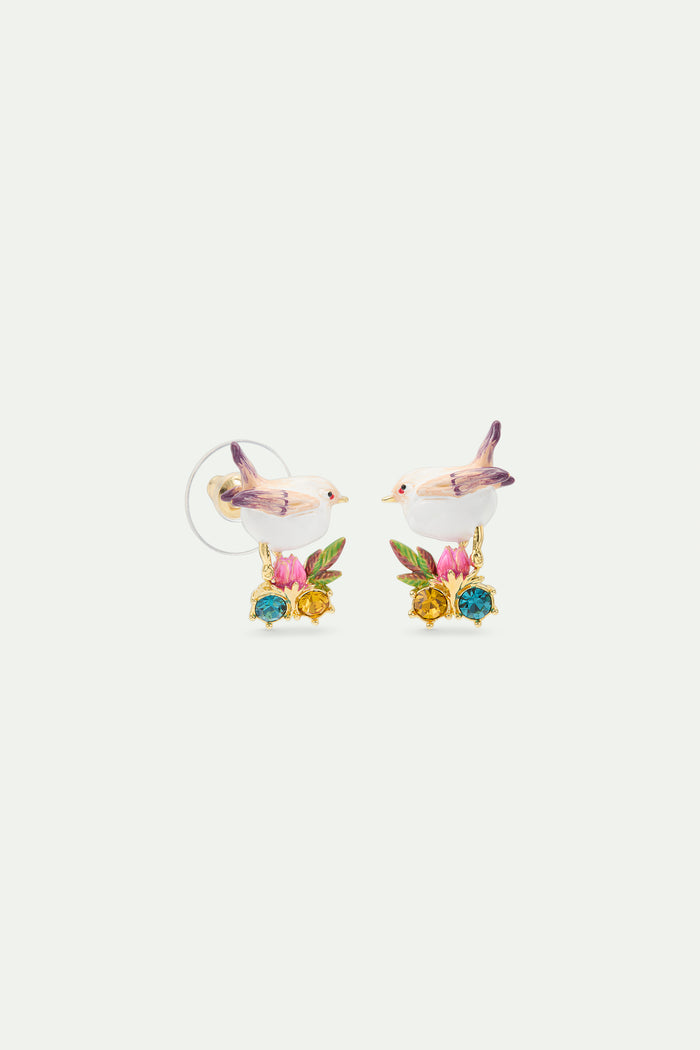 les néréides Snow Bunting Sleeper Earrings with Rosebud and Crystals - Multicolor