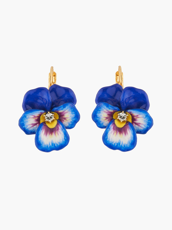 les néréides Thousand Pansies Blue Pansy and Faceted Crystal Sleeper Earrings - Blue