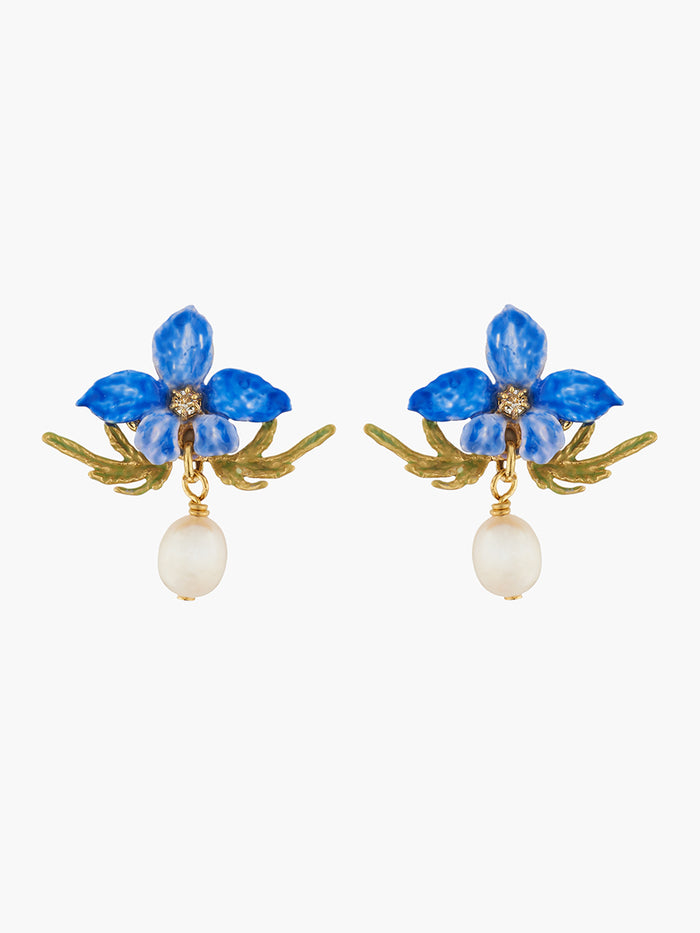 les néréides Thousand Pansies Violette and Freshwater Baroque Pearl Post Earrings - Blue