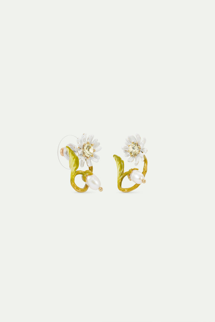 Les Néréides White And Green Daisy Hoop Earrings With Mother Of Pearl Bead - Multicolor
