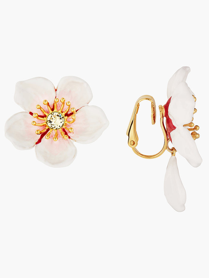 Les Néréides White Cherry Blossom Dangling Clip-on Earrings - White