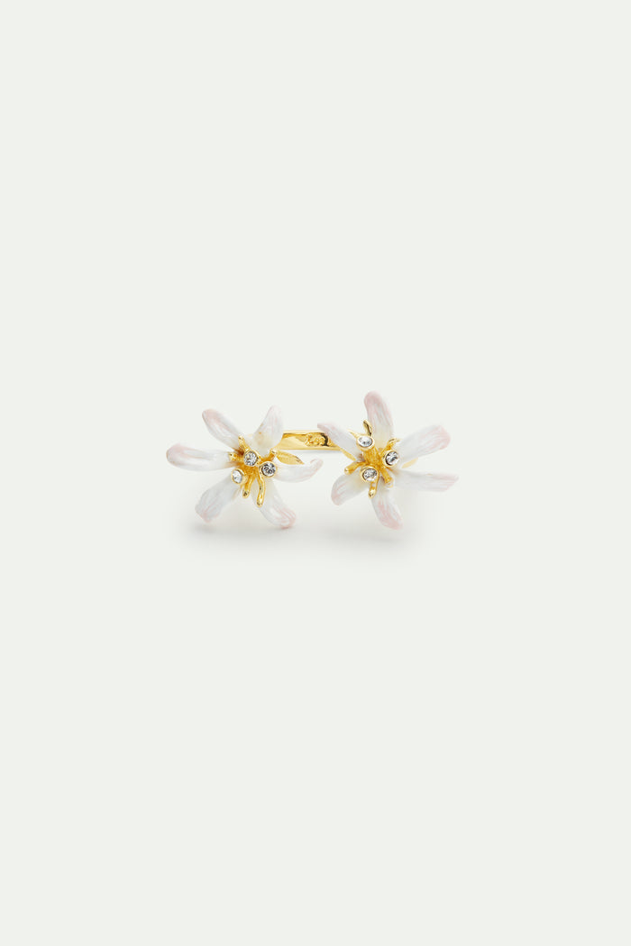 Les Néréides White Lily Flower Adjustable Gold-Plated Ring - White