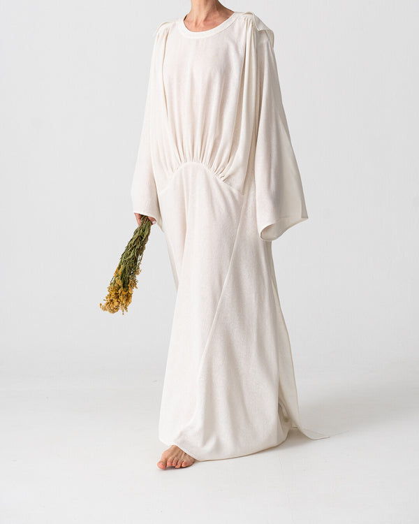 Les Vacances D'irina THE SILK POEME