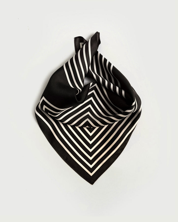 Lescarf NO. 16 | BLACK | 50 CM