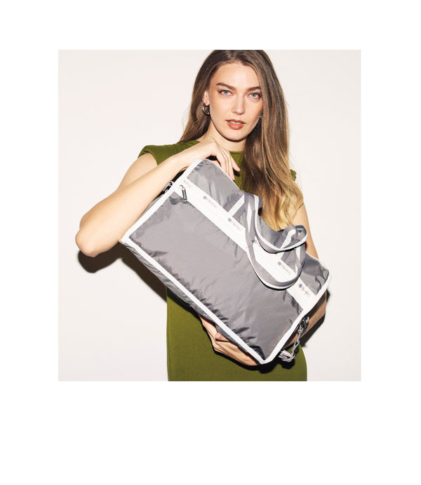 Lesportsac Deluxe Medium Weekender
