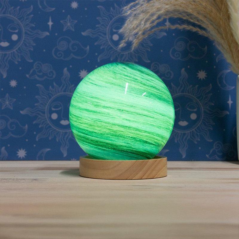 Lesser & Pavey COSMIC PLANET LAMP GREEN 12CM LP76499
