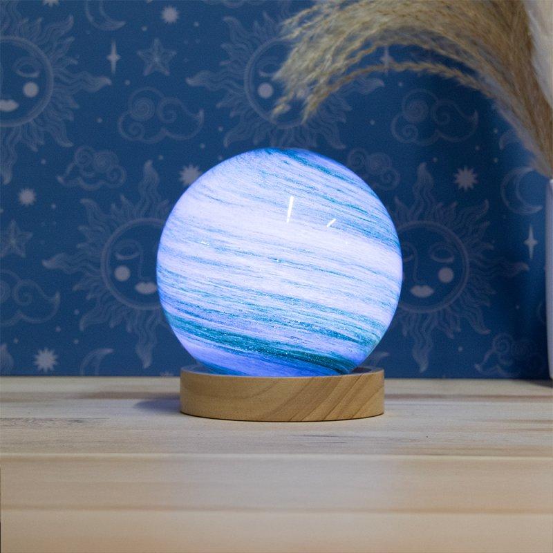 lesser & pavey COSMIC PLANET LAMP GREEN 12CM LP76499