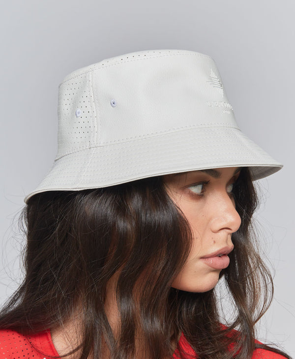 L'etoile PERFORATED VEGAN LEATHER BUCKET HAT White