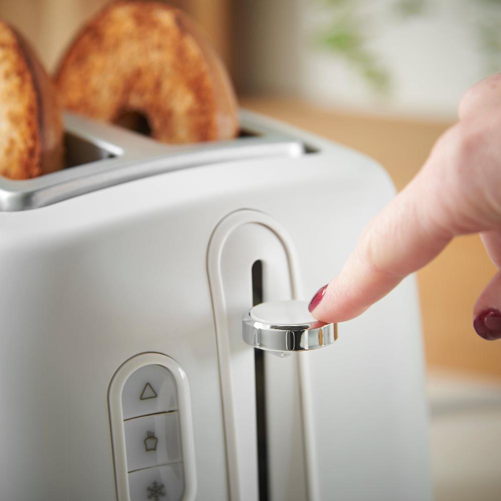 Lewis's Lewis's Manhattan 2 Slice Toaster - White