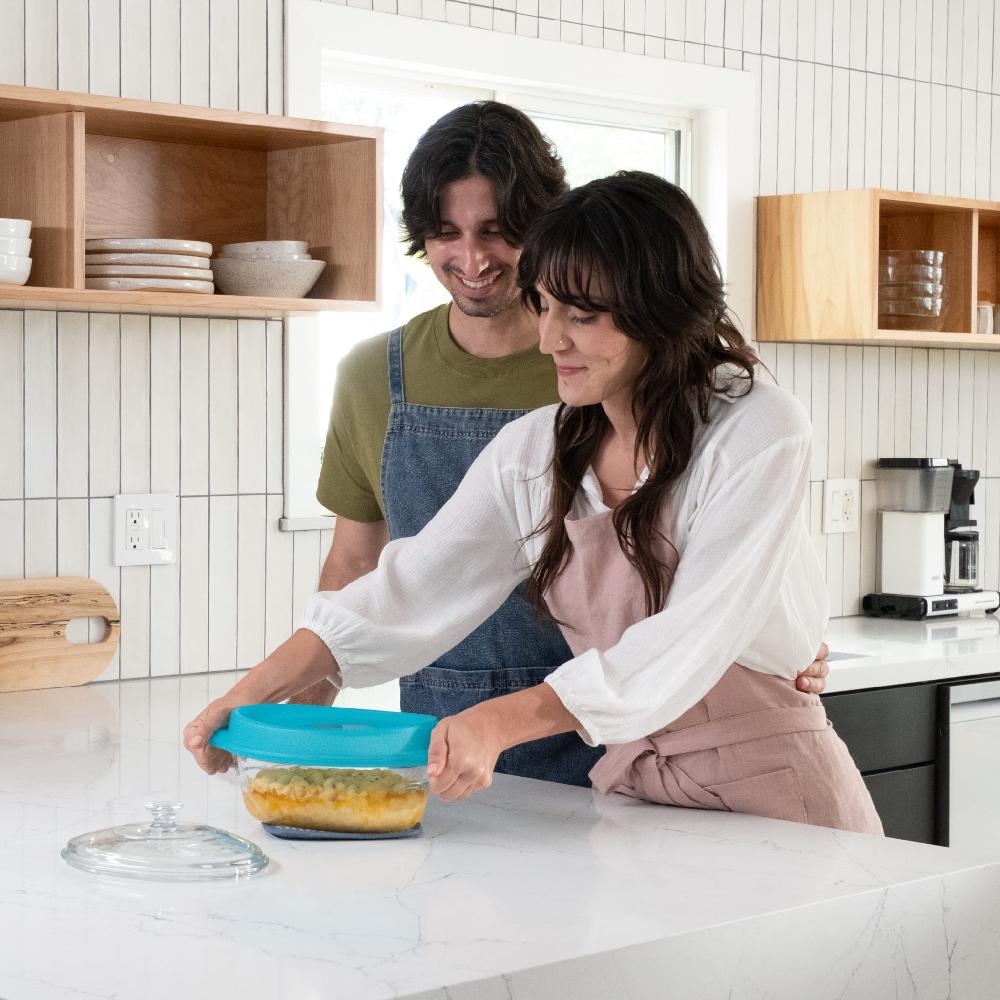 Libbey Libbey Baker’s Premium 2 Quart Oval Glass Casserole Dish With Glass Lid And Plastic Storage Lid Stackable Bakeware With GreatGrip Handles