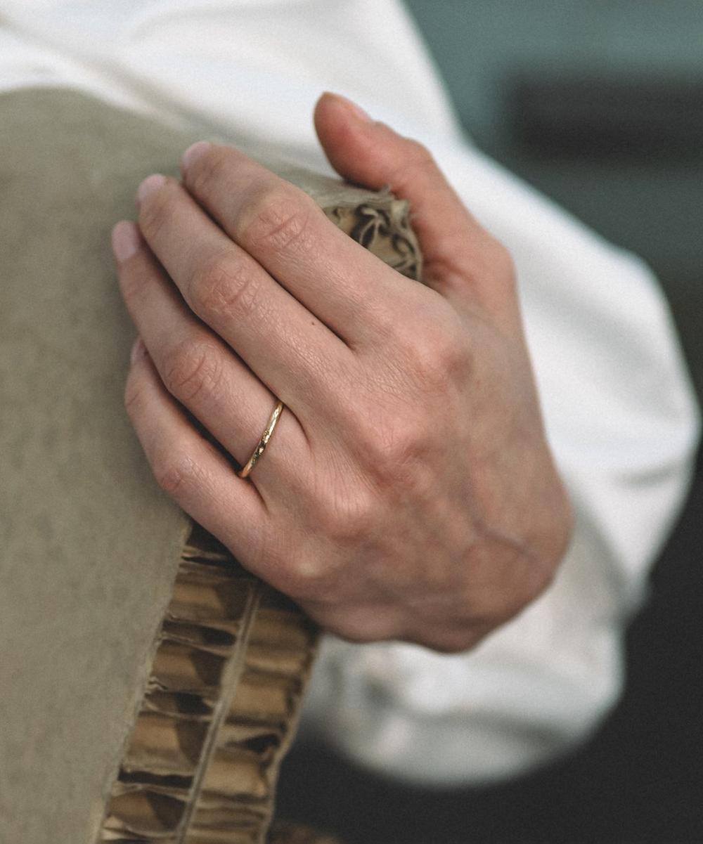 liberty london Ellis Mhairi Cameron 14ct Gold LXIII D Shape Wedding Band