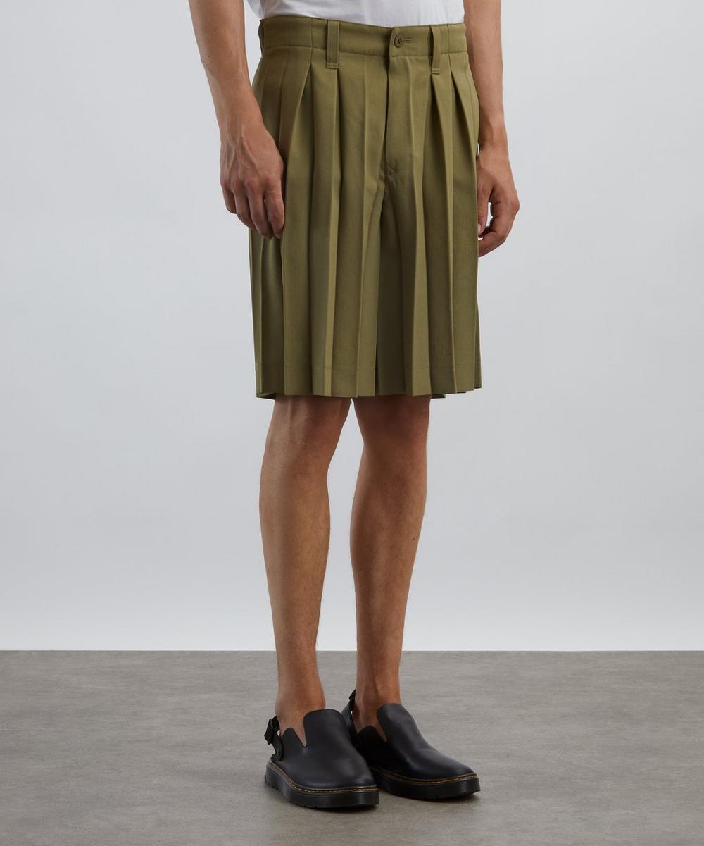 Liberty London HOMME PLISSÉ ISSEY MIYAKE EDGE ENSEMBLE Khaki Pleated Shorts
