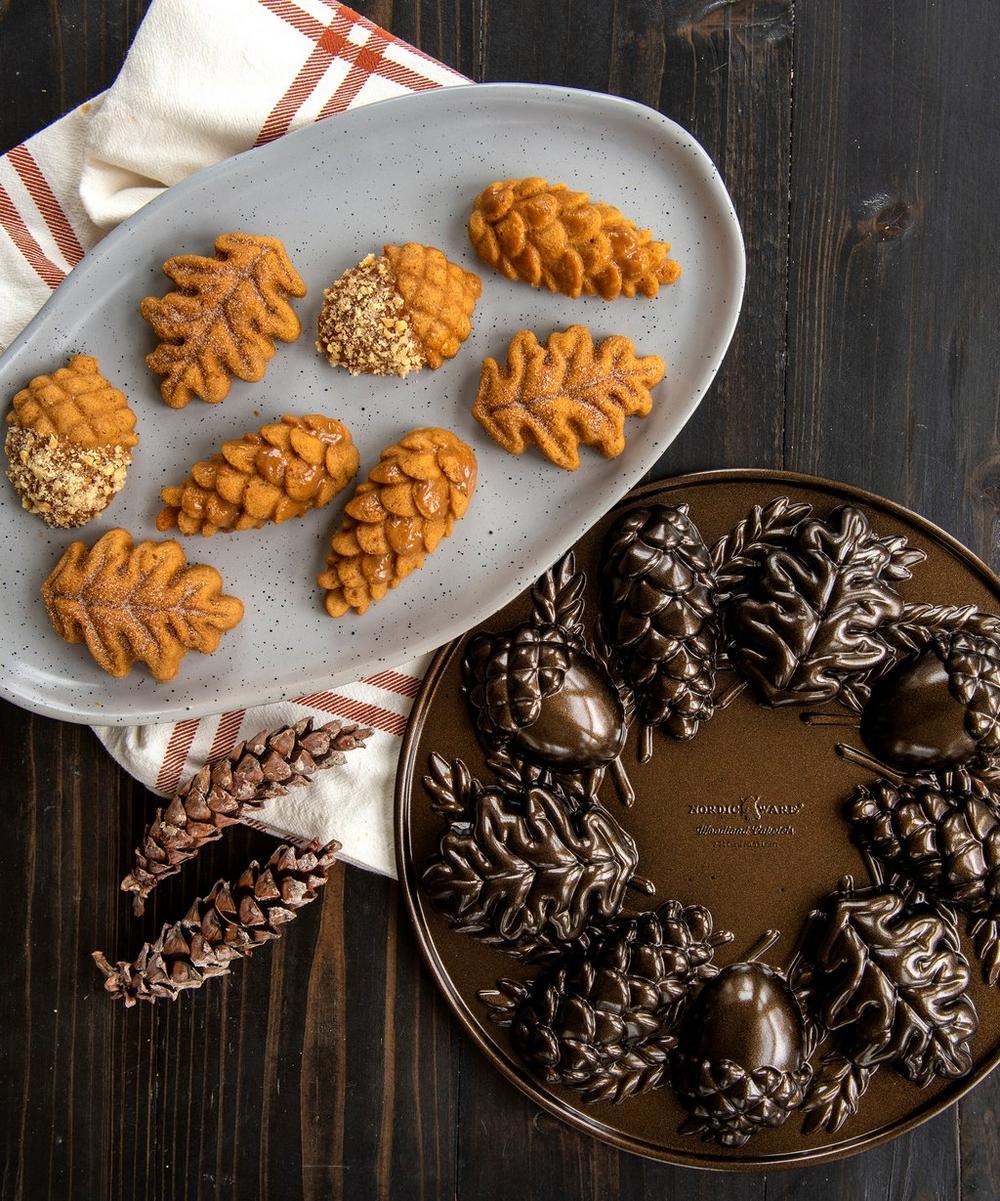 liberty london Nordic Ware Woodland Cakelet Pan