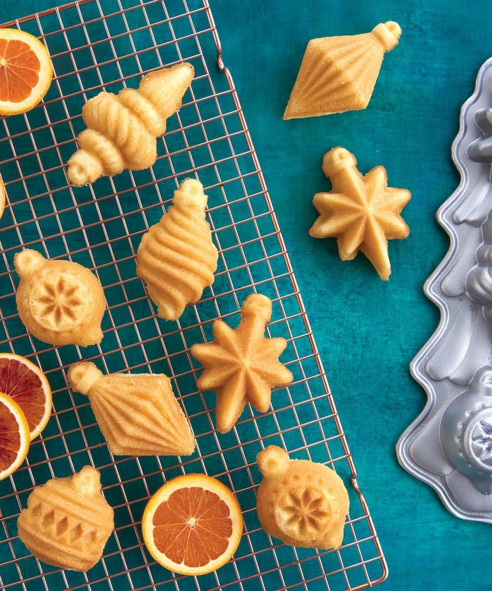 liberty london Nordic Ware Vintage Ornament Cakelet Pan