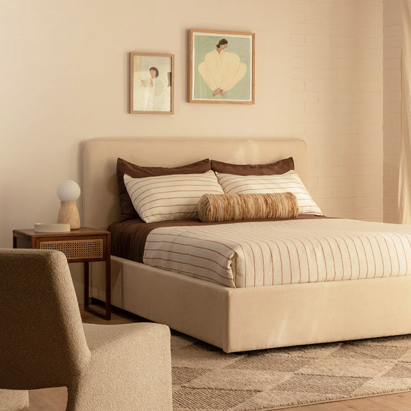 Life Interiors Dane Queen Bed