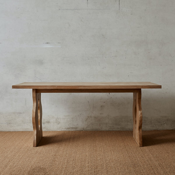 Life Interiors Earl Dining Table