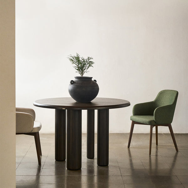 Life Interiors Mailen Round Table
