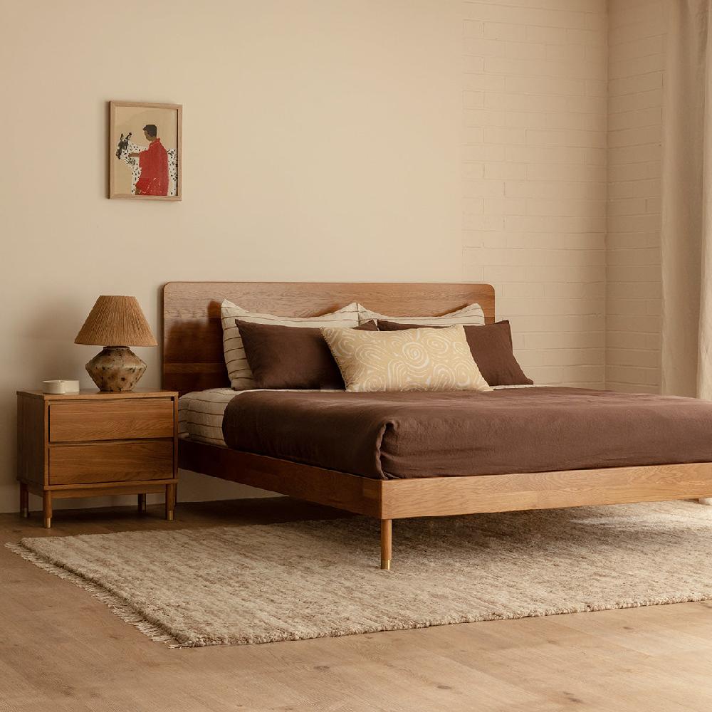life interiors Marlo King Bed (Oak)