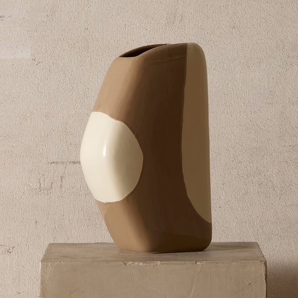 Life Interiors Peggy Vase 1