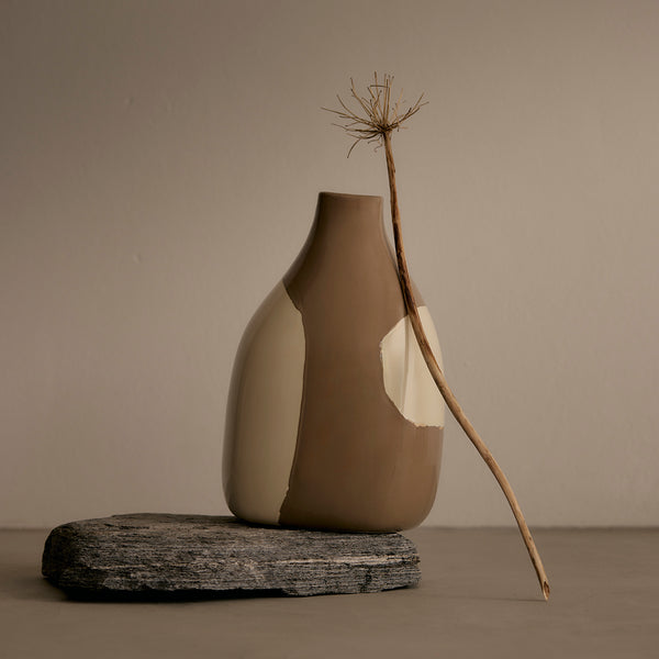 Life Interiors Peggy Vase 2