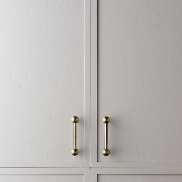 Life Interiors Sphere Pull