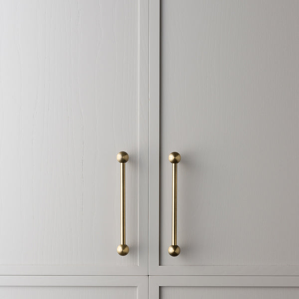 Life Interiors Sphere Pull