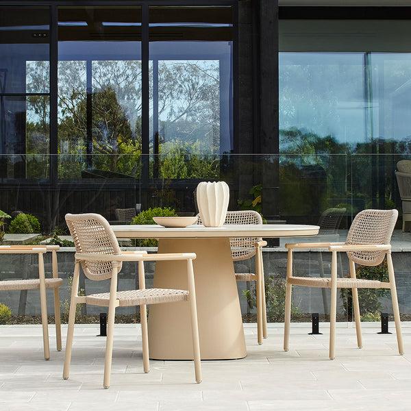 Life Interiors Valencia Curve Dining Table