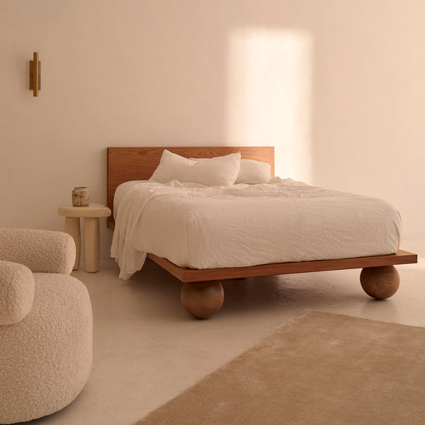 Life Interiors Yoko King Bed (Oak Natural)