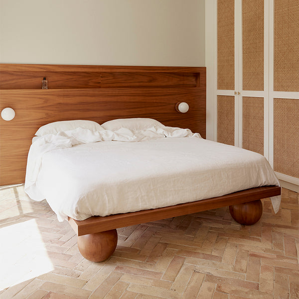 Life Interiors Yoko Queen Bed (Walnut Natural)