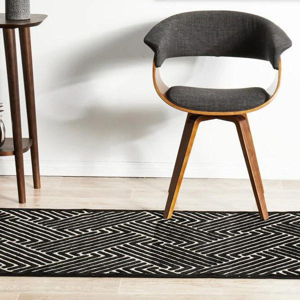 Life Interiors York Runner Rug (Black/Gold)