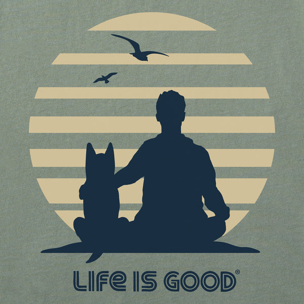 Life Is Good Men's 70's Retro Beach View Short Sleeve Tee