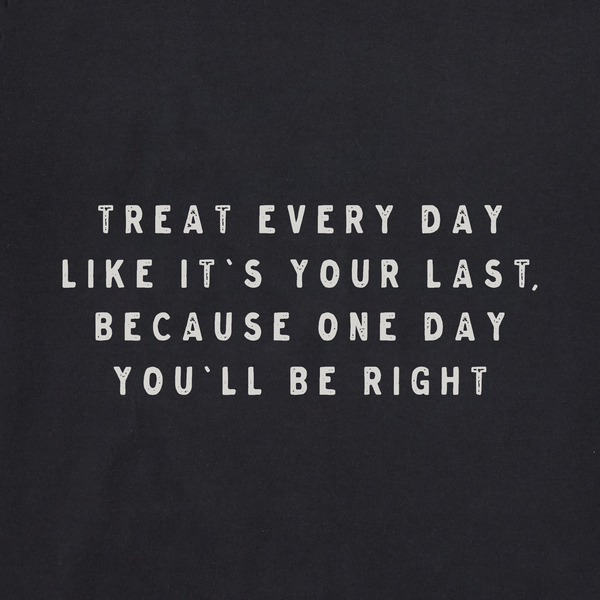 Life Is Good Men's Antique Treat Every Day Skull Short Sleeve Crusher Tee