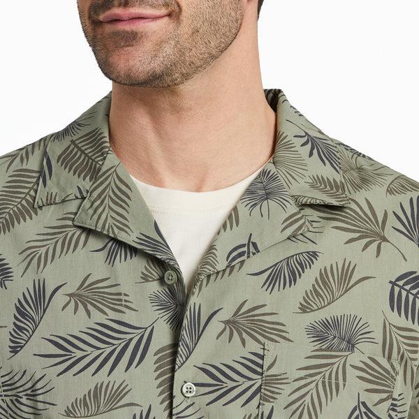 Life Is Good Men's Falling Ferns Pattern Camp Shirt