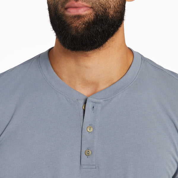 Life Is Good Men's Solid Short Sleeve Crusher-LITE Henley