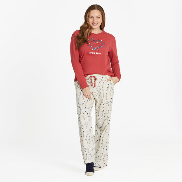 Life Is Good Women's Holiday Lights Heart Long Sleeve Snuggle Up Relaxed Sleep Tee
