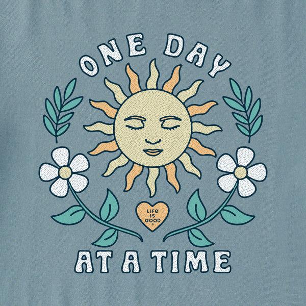 Life Is Good Women's One Day At A Time Sun Crusher Boxy Hoodie
