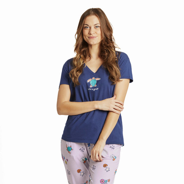 life is good Women's Sea Turtle Snuggle Up Relaxed Sleep Vee