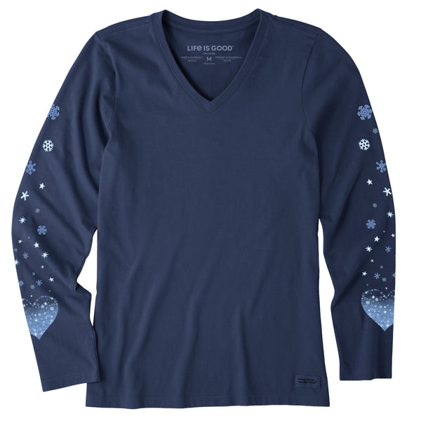 life is good Women's Winter Heart Snowflakes Long Sleeve Crusher Vee