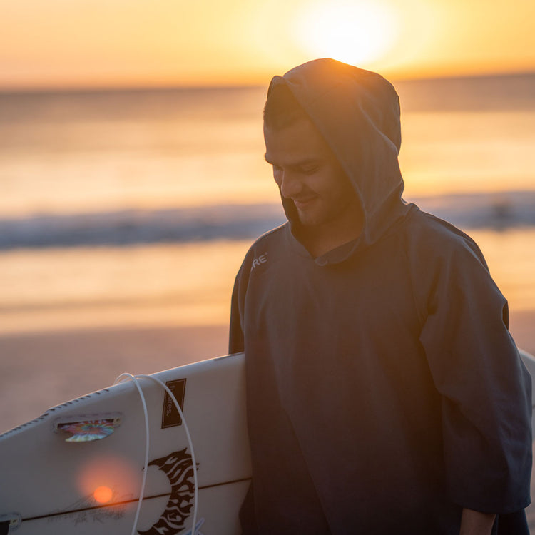 lifesystems Compact Changing Robe