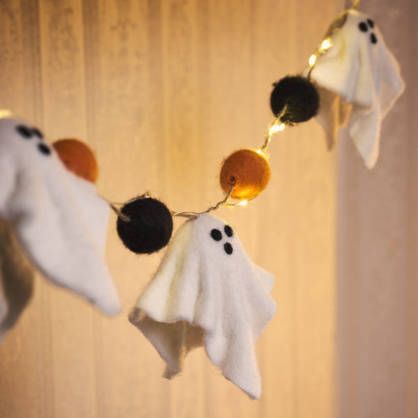 Lights4fun Felt Ghost LED Halloween Garland