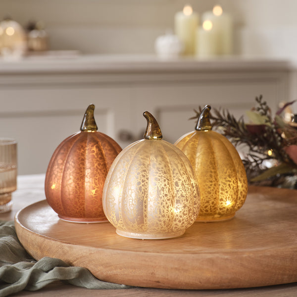 lights4fun Set of 3 Autumnal Glass Light Up Pumpkins