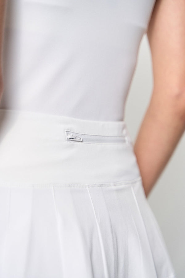 Lija Linear Skort 15" - White