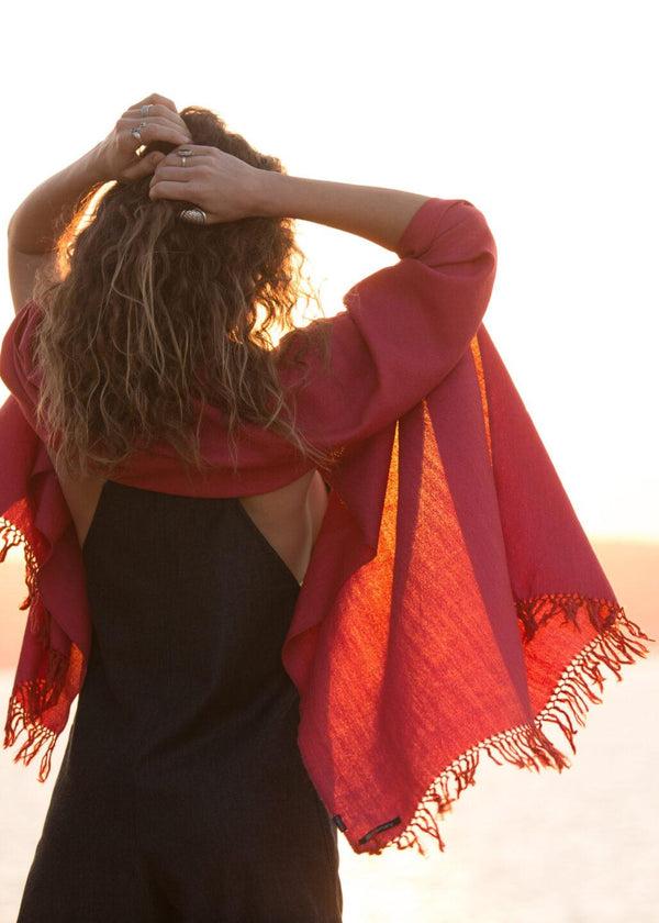 likemary Herringbone Pashmina Scarf – Merino Wool Stole in Orange-Pink Mix