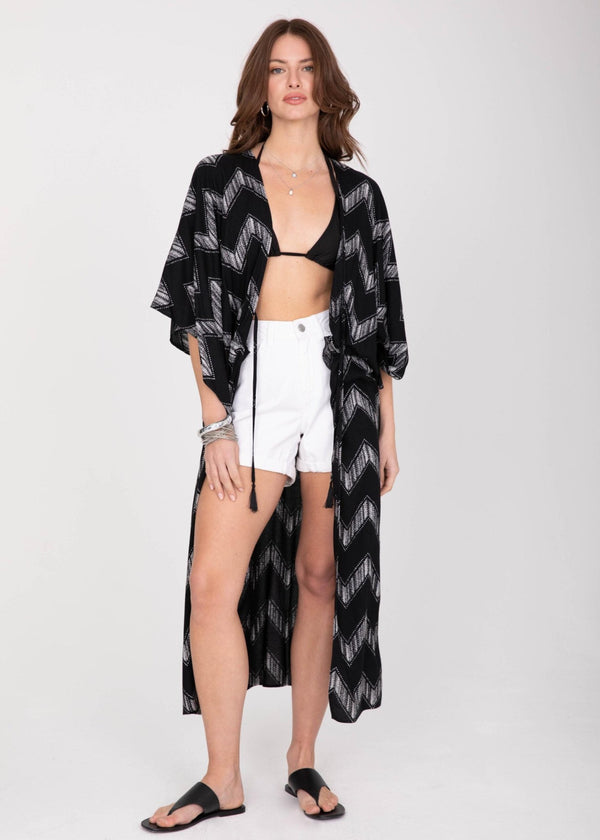 Likemary Maxi Black Arrows Print Kimono Cover Up