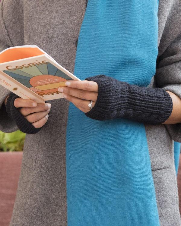 Likemary Merino Wool Cable-Knit Fingerless Gloves Black